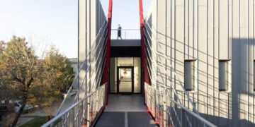 Oltre la Pelle : Tecnologia e Progetto nell’Involucro Contemporaneo